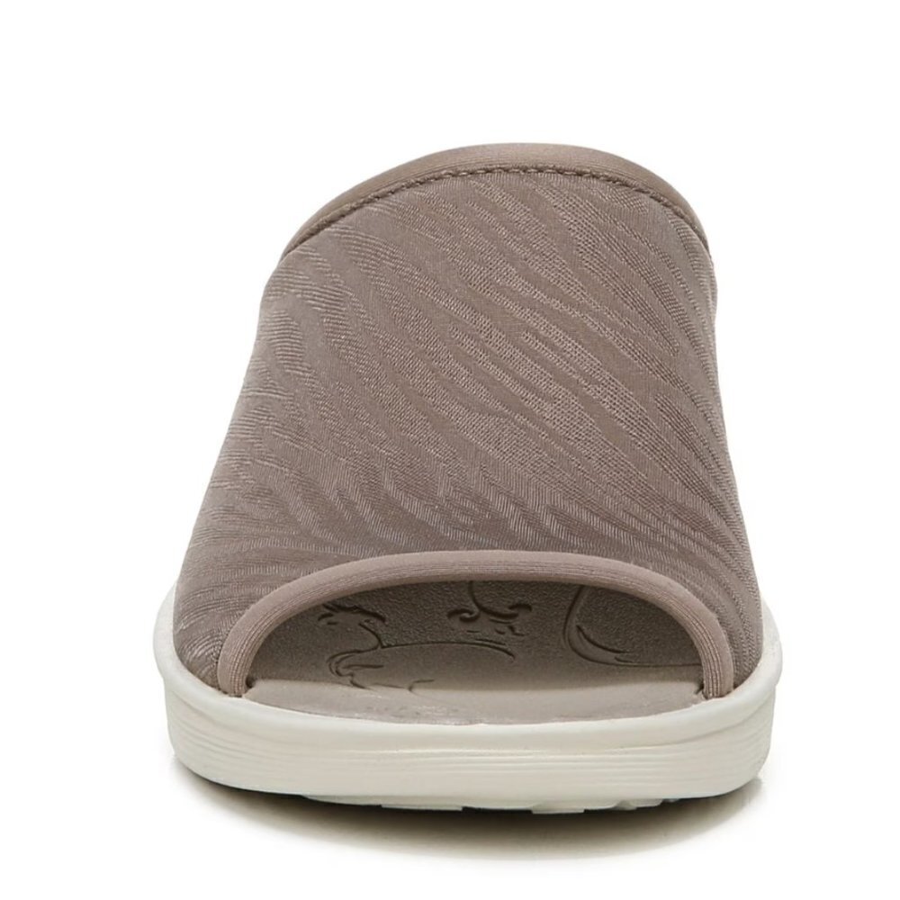 BZees Deluxe Slide Sandal (WIDE) - Picture 8 of 9
